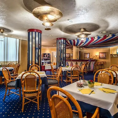 Hotel Auriga 4*