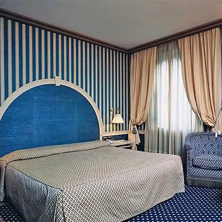 Hotel Auriga 4*